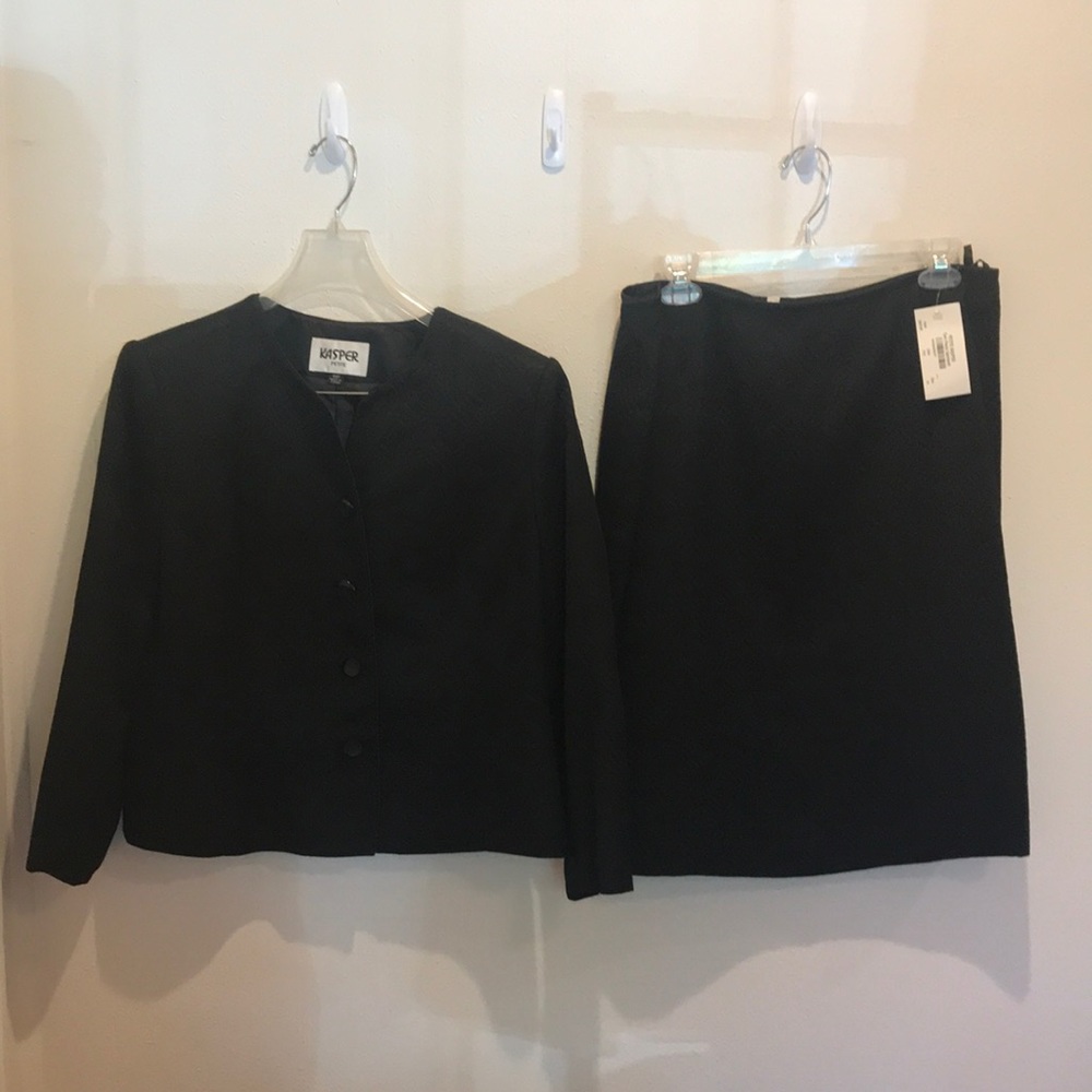 Black Kasper Pant Suit - G028